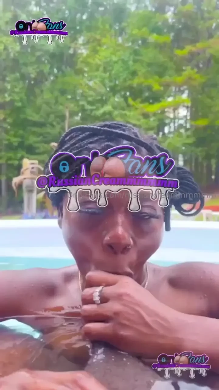 It s so relaxing sucking dick in the jacuzzi tip for full video 