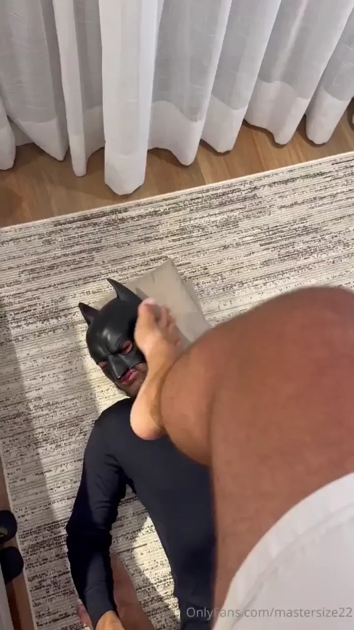 Yeah slave live your dream under my 22us feet 