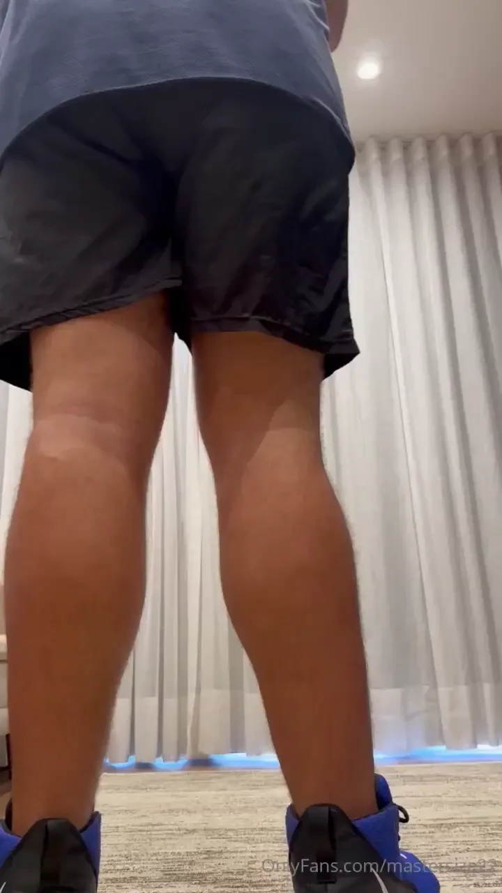 7 2ft giant vs 5 11ft tiny my slave is like a toy for me 