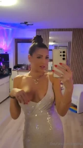 Buziaczki od waszej wieczorowej damy albo damy waszego wieczoru kisses