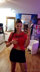 Cze ch opaki jeste cie ciekawi co si stanie z t bluzeczk po zabawie