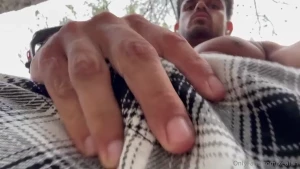 J aime particuli rement les balades en for t certains savent