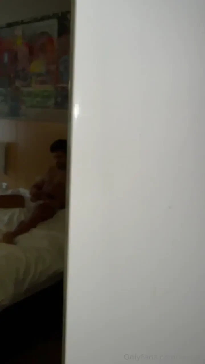 Que ce passe t-il quelqu un me film mais pourquoi je regardais 