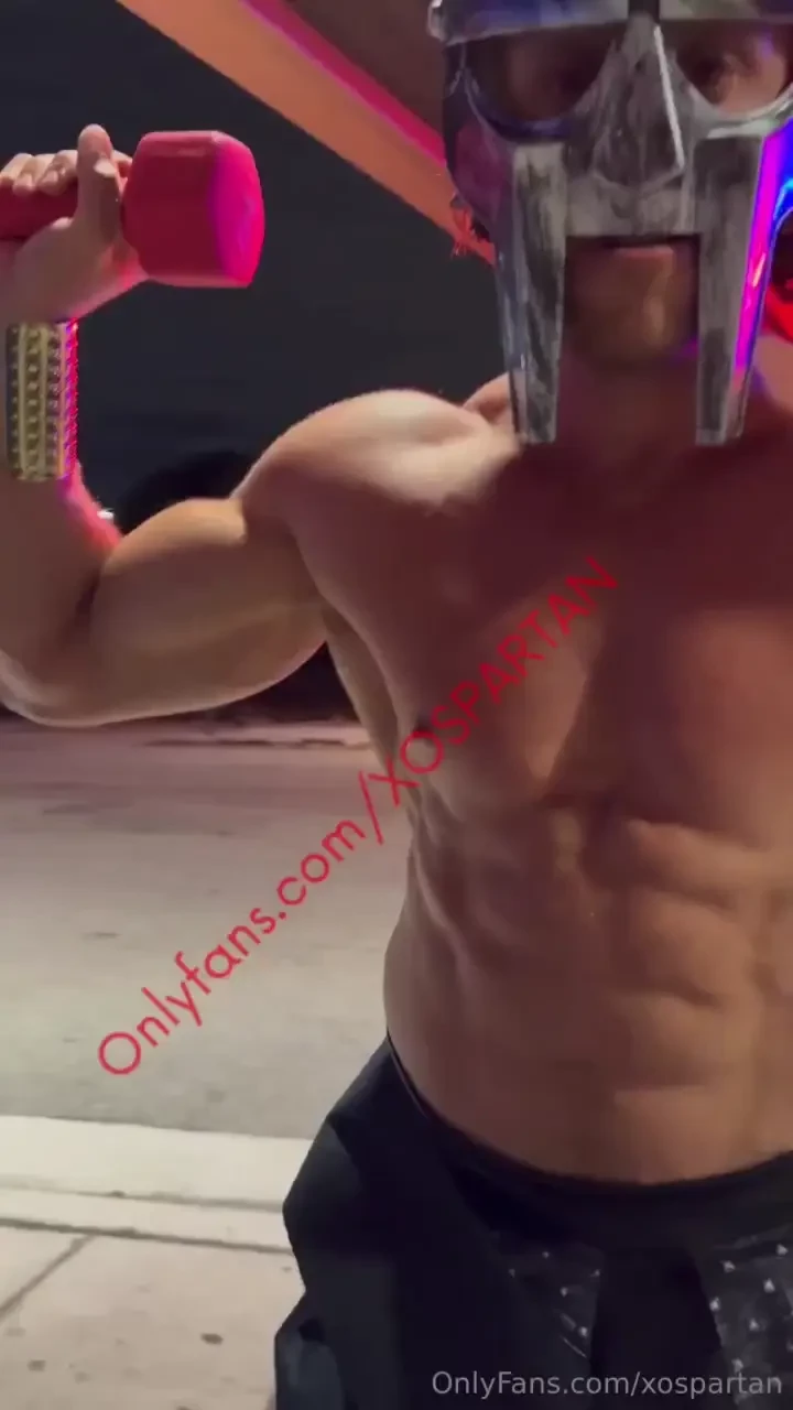 Come and squat on this dm me to see what happens next 