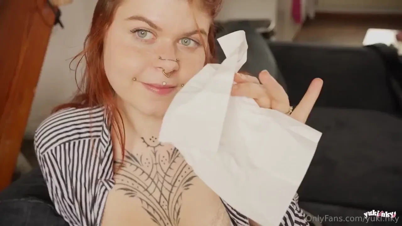 Joi avec ta psychologue tu consulte pour addiction au porno et ta psy 