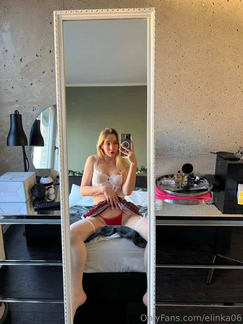 No co se mi to schov v pod sukni kou 