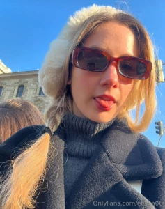 Venku mo n mrzne ale j t rozp l m jedn m pohledem nebo jaz kem