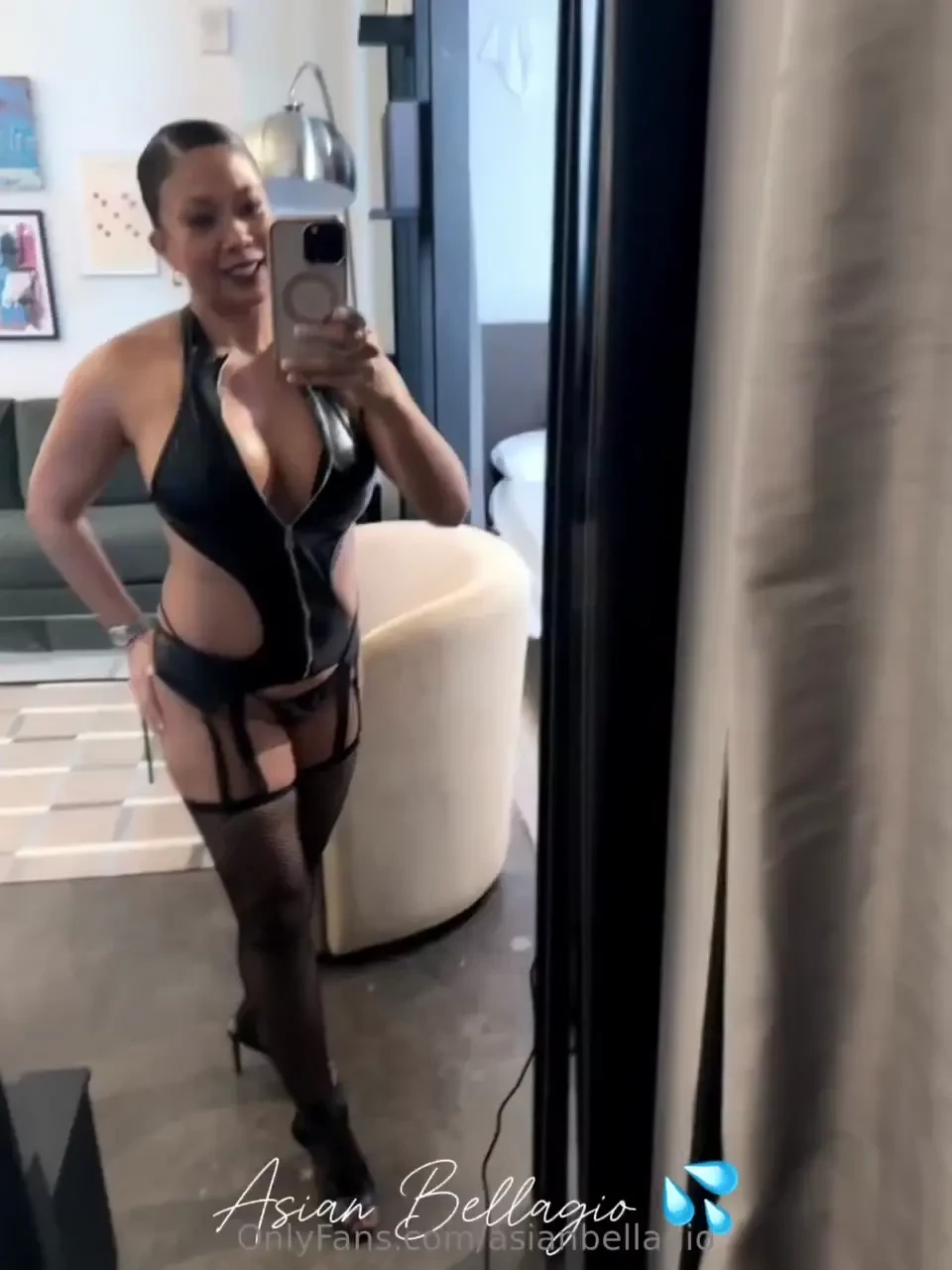 I love getting ready and feeling sexy before a hotwife date here s my 