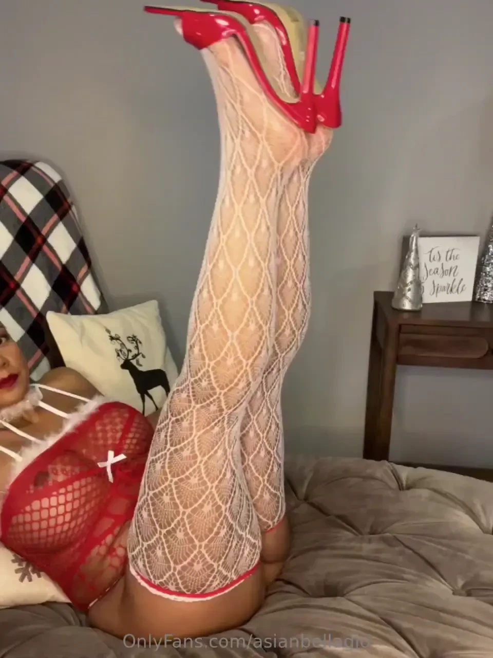 Day 18 of 25 sexy hot holiday looks- this one is for my stocking 