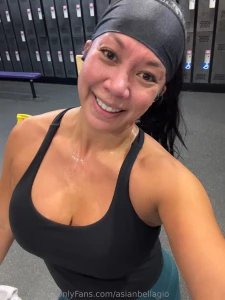 Total body workout my body is sweaty and sore but it feels so good part 2