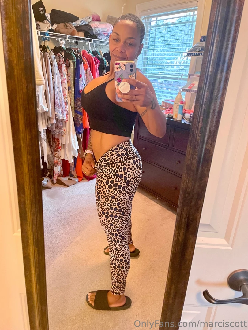 Lets play would u rather in the dmss part 18 