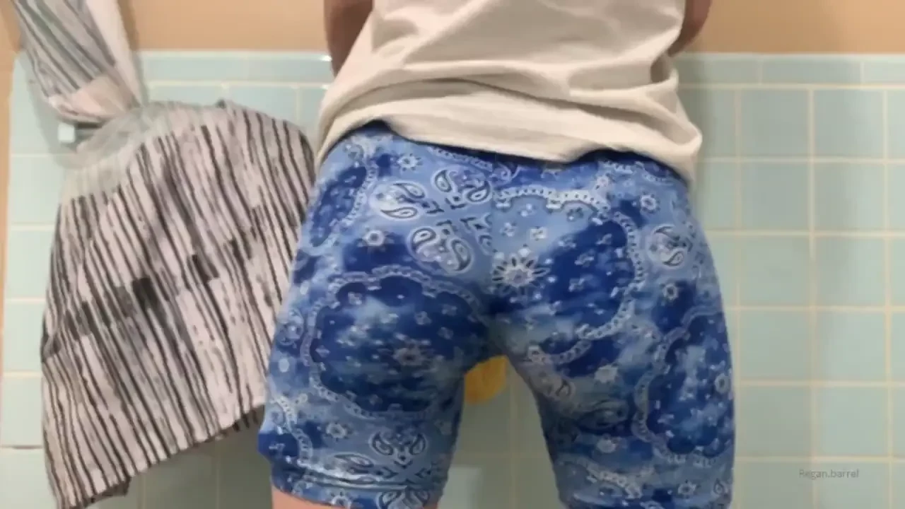 Tip this video 2 to see the whole 1 minute video 