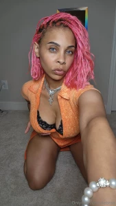 Ready to get nasty with whoever messages me first rn