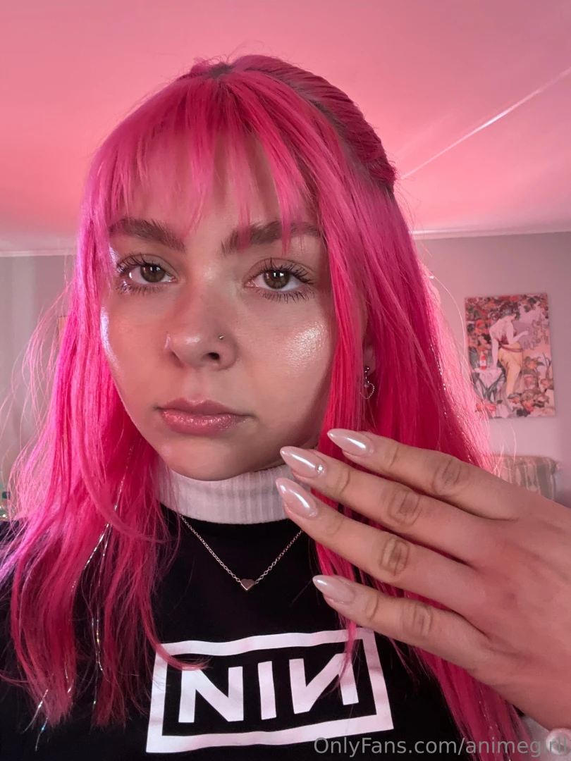 Hey i have pink hair now anywho like this post if you d like to 