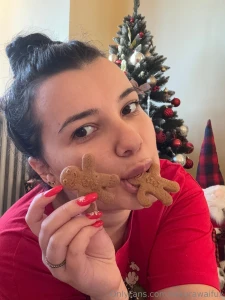 Yes yes i do i like christmas i love christmas holidays lifestyle cute