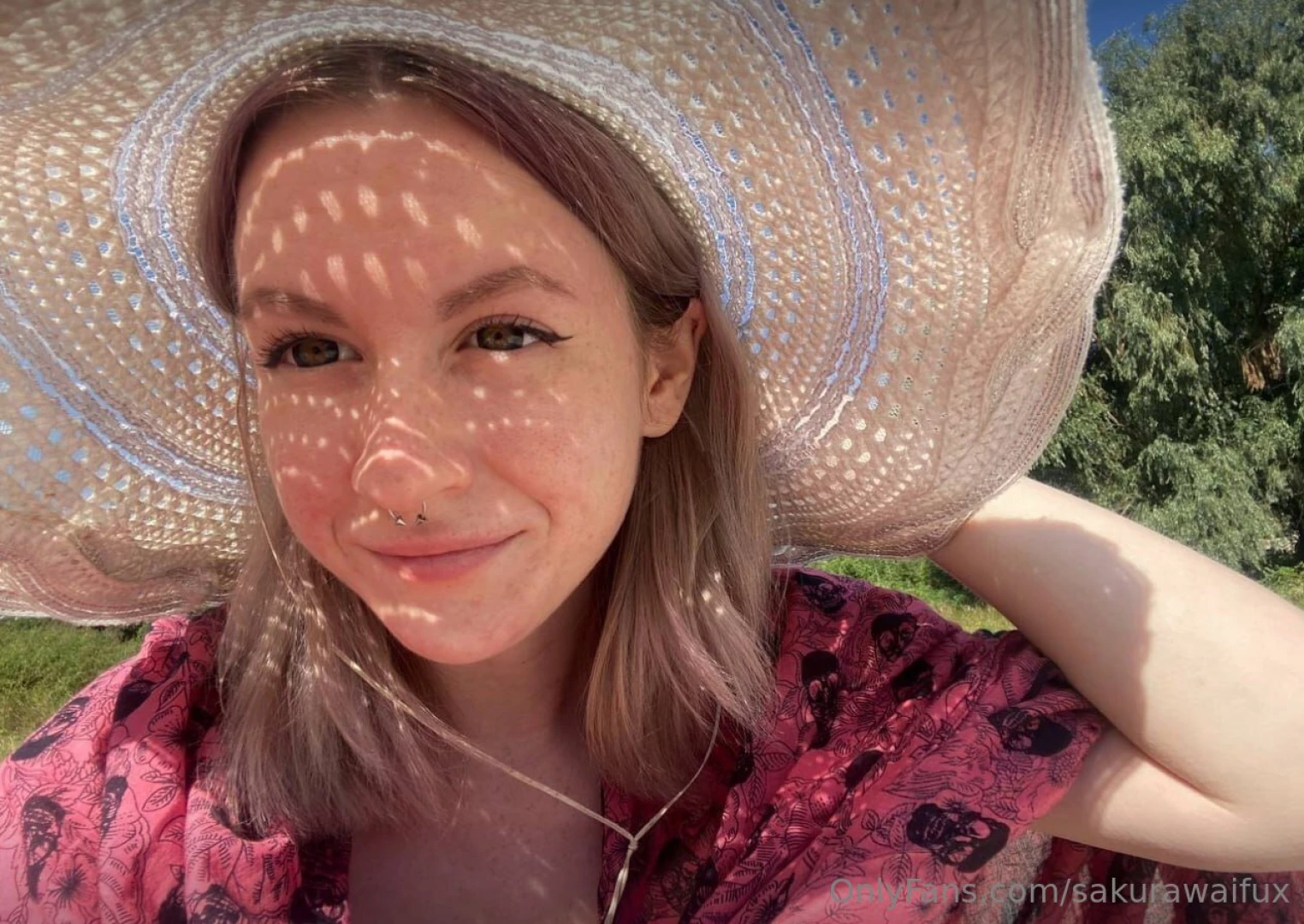 Catherine_star do you want to taste my sweet lips let me show you my part 18 