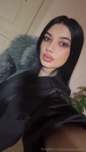 You re lost in your own world lifestyle seductive model beauty