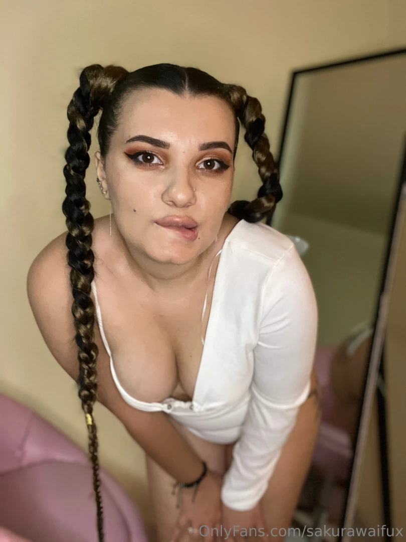 Careful i bite but only if you re lucky naughty model beauty booty 