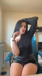 Lipstick red ropes tight night unforgettable lifestyle naughty