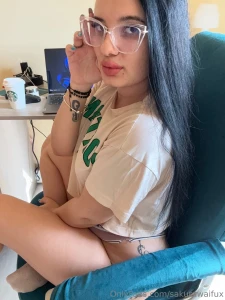 Come a little closer let me show you what you re missing sexy legs