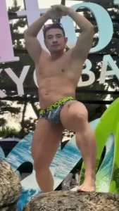 I also received a video of the pool party so i will upload it it s a