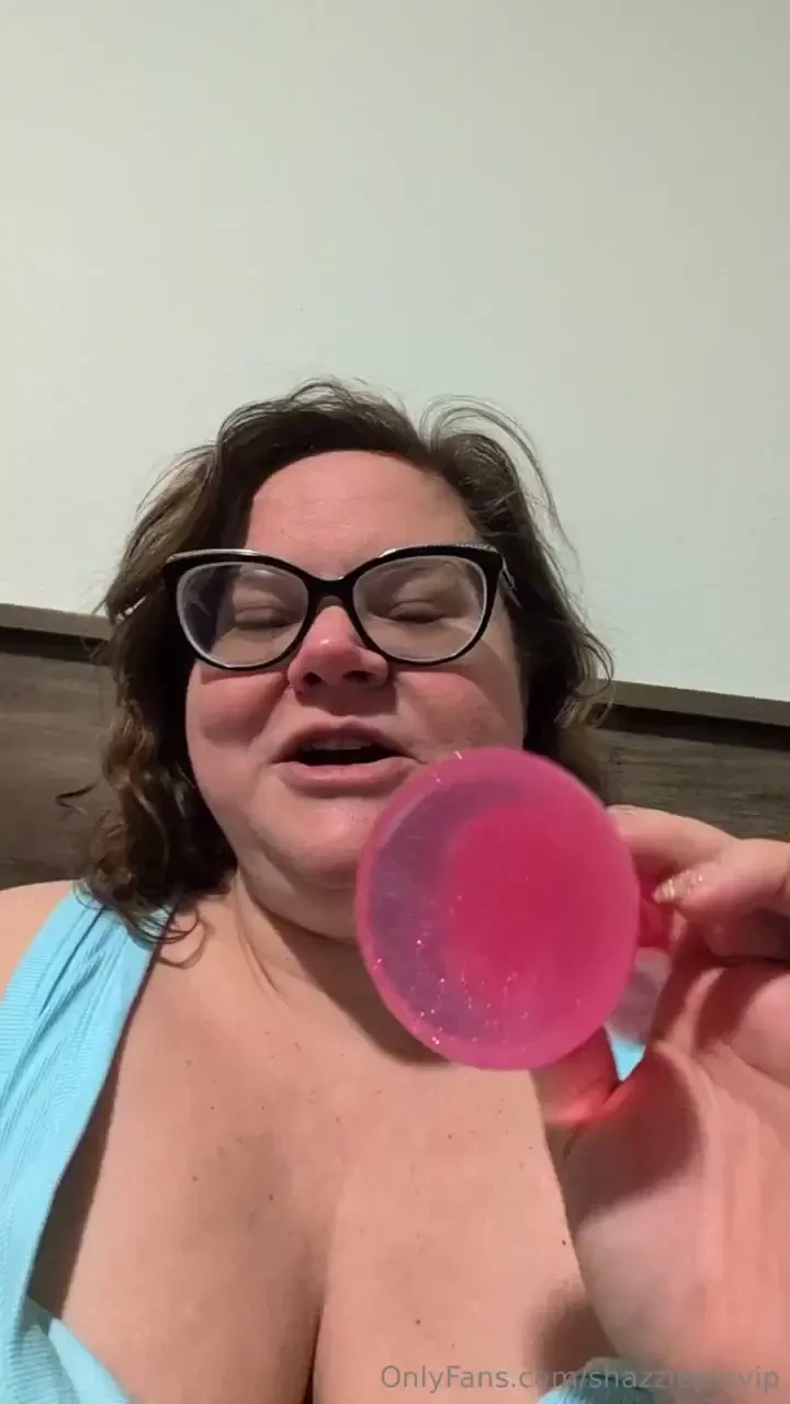 I was out today and drove by the sex toy shop popped in just to take a 