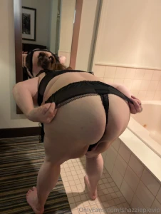 I love the ruffles on this top part 8