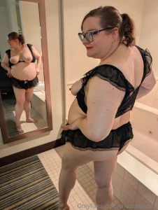 I love the ruffles on this top part 7