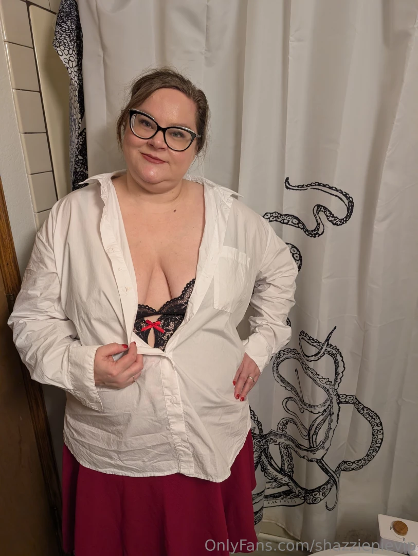 Do you like girls in men s shirts 