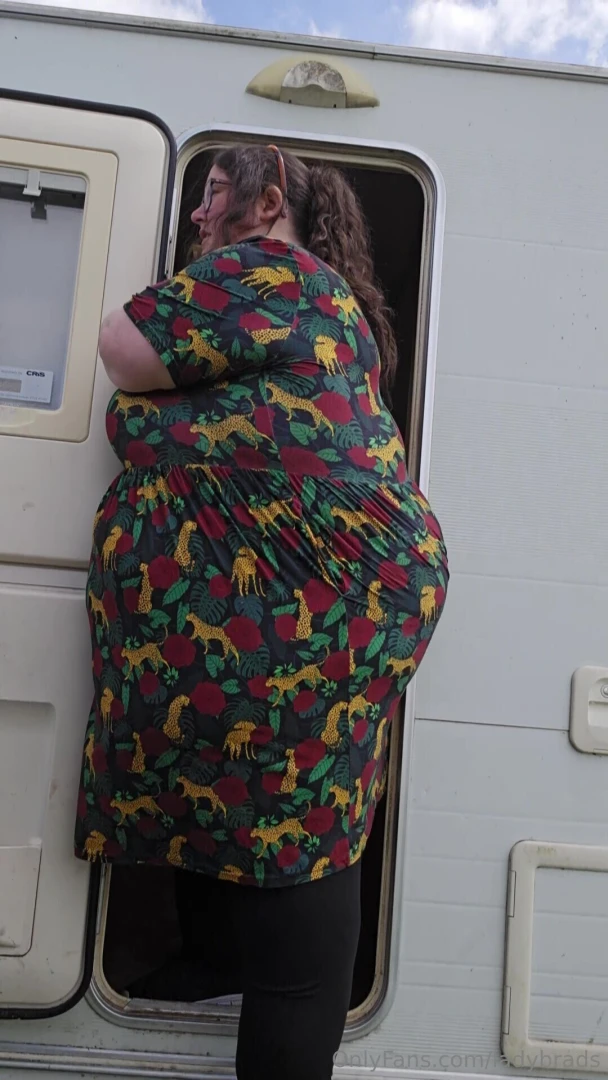 Ssbbw vs tiny caravan doors pt 2 whilst on holiday ssbbw ladybrads has 