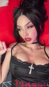 Babeess just to mention to follow also my classmate hot aria she likes part 3