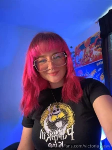 Should you come to my room and make a night we wont forget cutie we