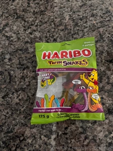 I m sick and watching the series pam amp tommy well pamela is