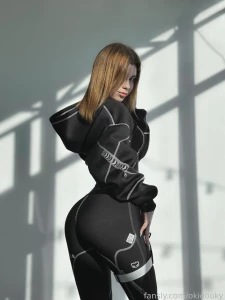 My fav suit he s so tight and sexy what other poses should i do for