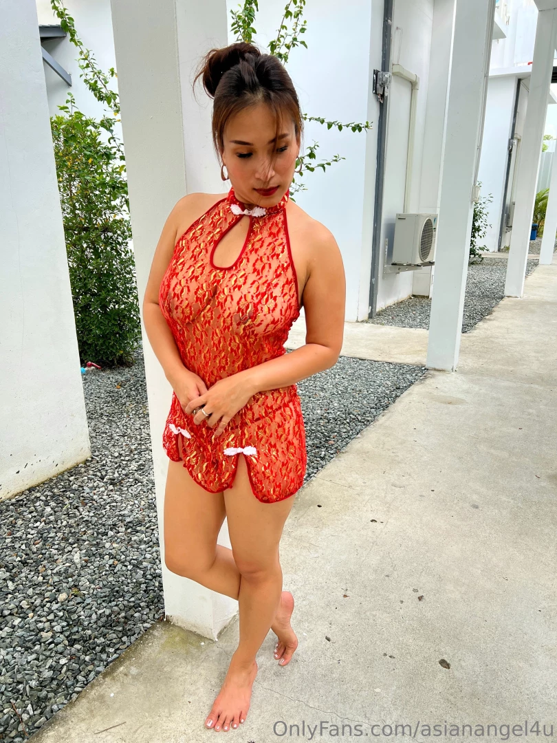 Happy chinese new year you like my costumes 