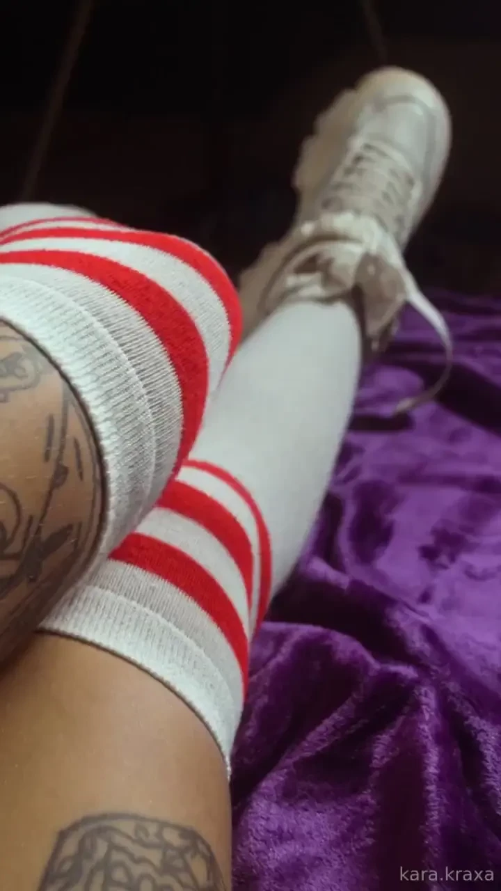 Come get a closer look mas cuidado que eu mordo 