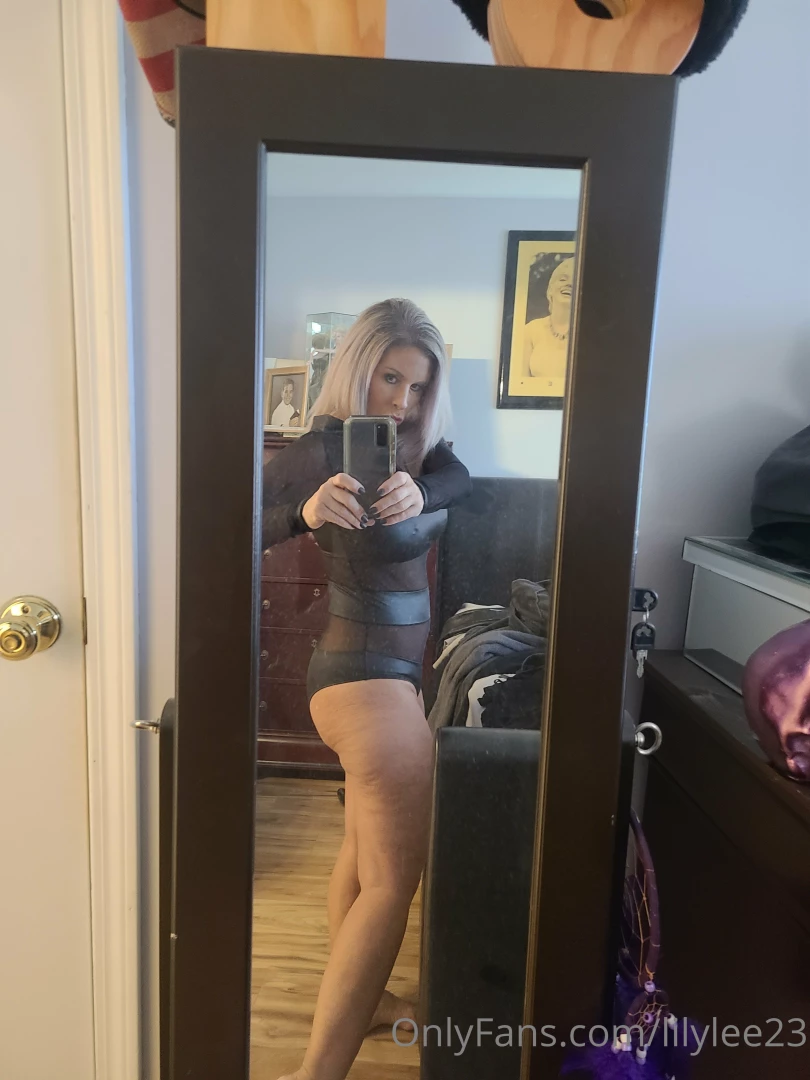 Don t want you guys to forget about me this weekend while i m away in part 1 