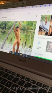 Quand monsieur travaille et que madame fait la cuisine mais qu une