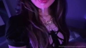 Une fellation aussi baveuse a vous a manquer moi oui j aime penser