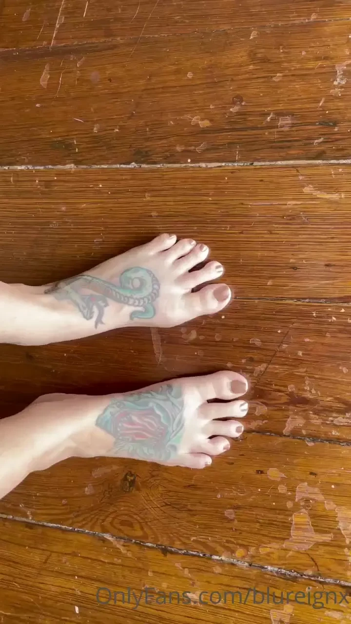 Inspired by golden hour i m getting a mani and a pedi on wednesday 