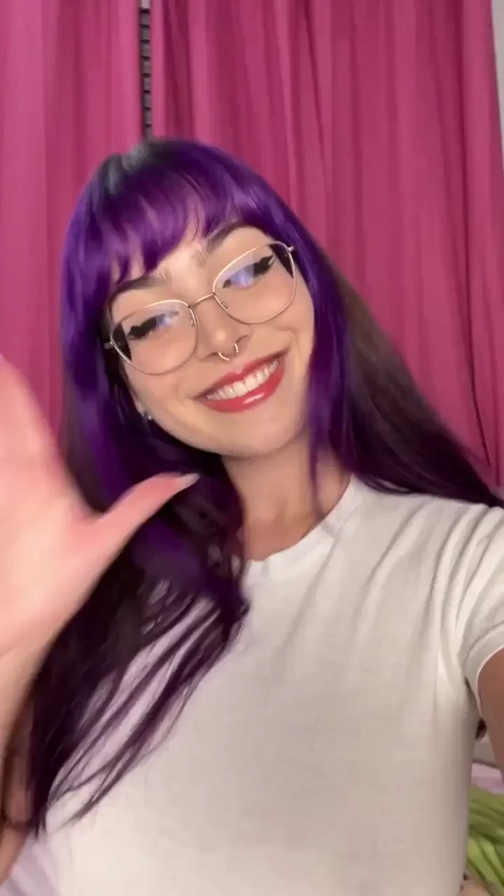 Comment if u know tha song for a kiss 