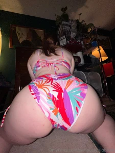 Come to the beach with me it ll be a lot of fun