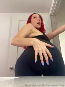 Caption this best comment gets a free bundle