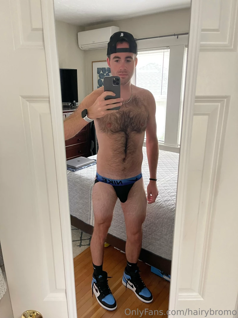 hairybromo - Practically busting out of this jock 