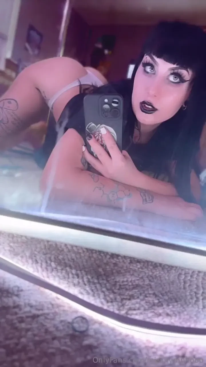 Buy my content already uploaded so i m motivated to keep making new 