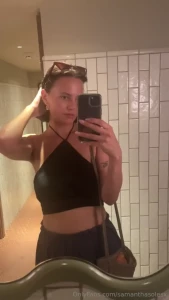 I bet your dying to see me nude hehe send 50 for a treat also lazy