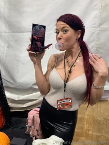 Having fun at event i hope your having a good saturday part 4