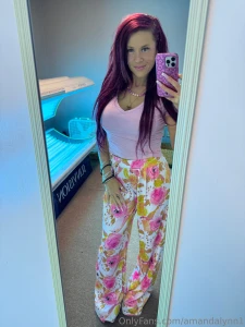 Happy monday tanning toes and totally good vibes part 2