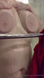 I love nice warm showers maybe you ll come over and give me a hand