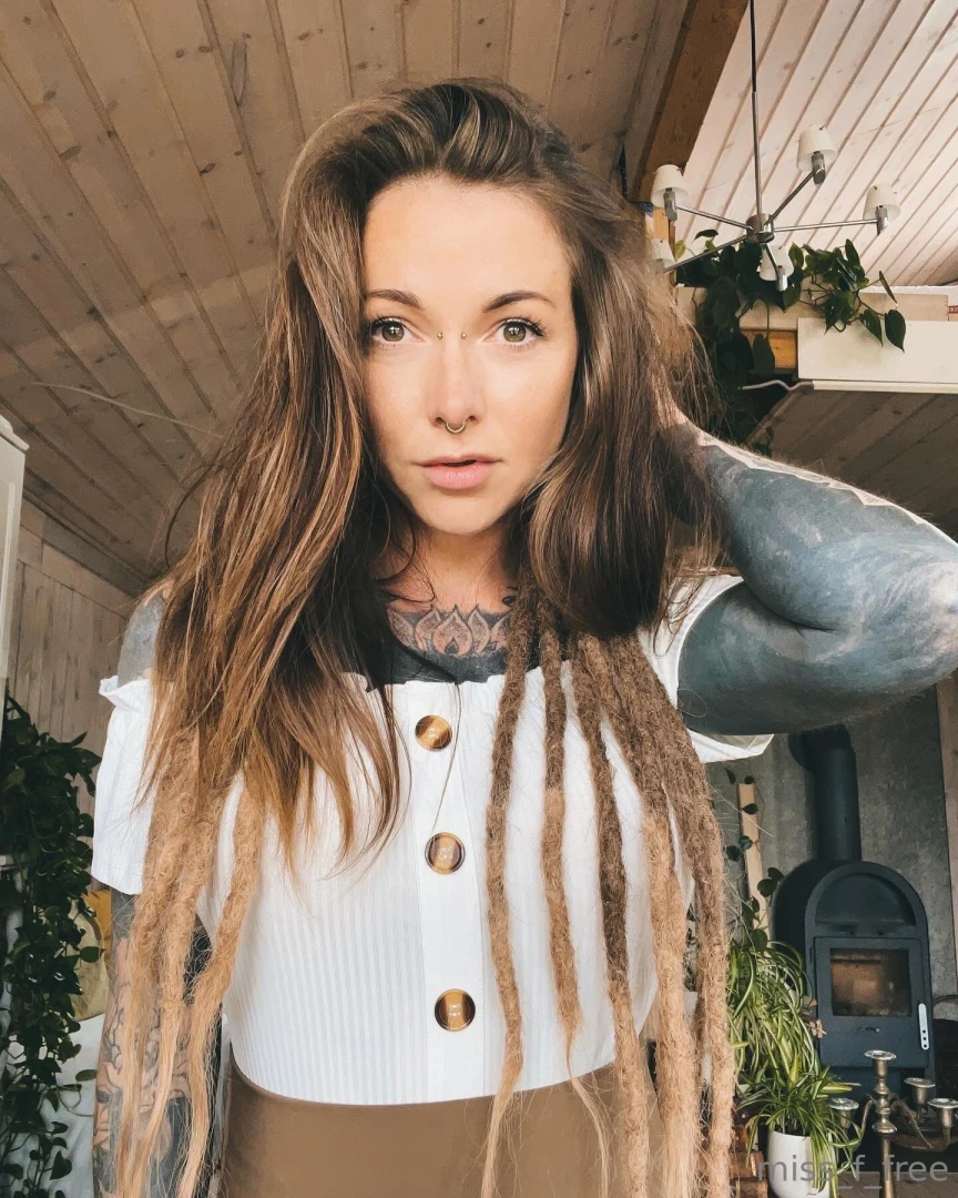 Christmas is near so uh let me know if you want a little gift check it 